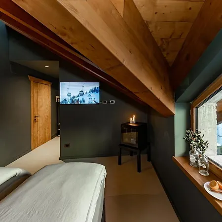 La Tana Lodge&spa La Colla